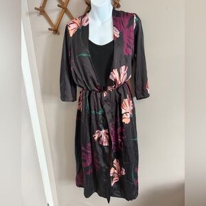 Dixie Floral Satin Skort Maxi Dress Black M
Italian pool side beach resort